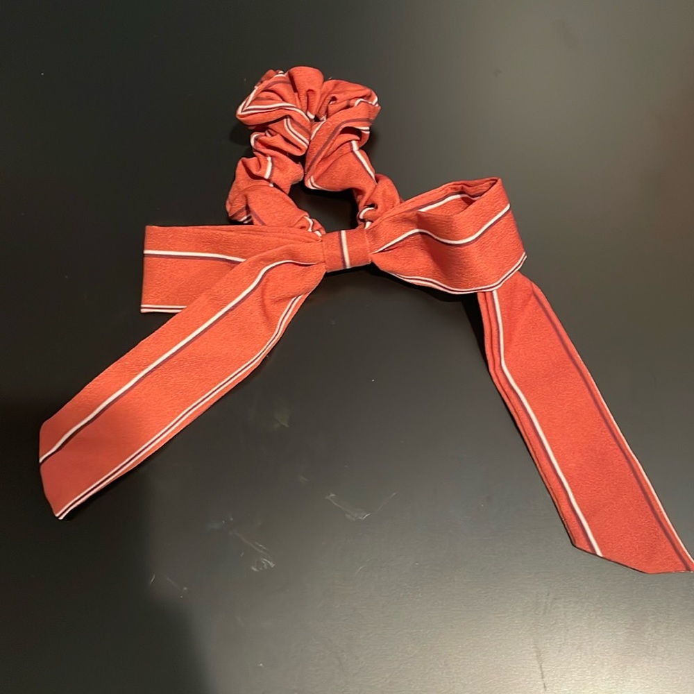 Free People NWOT Bow Scrunchie